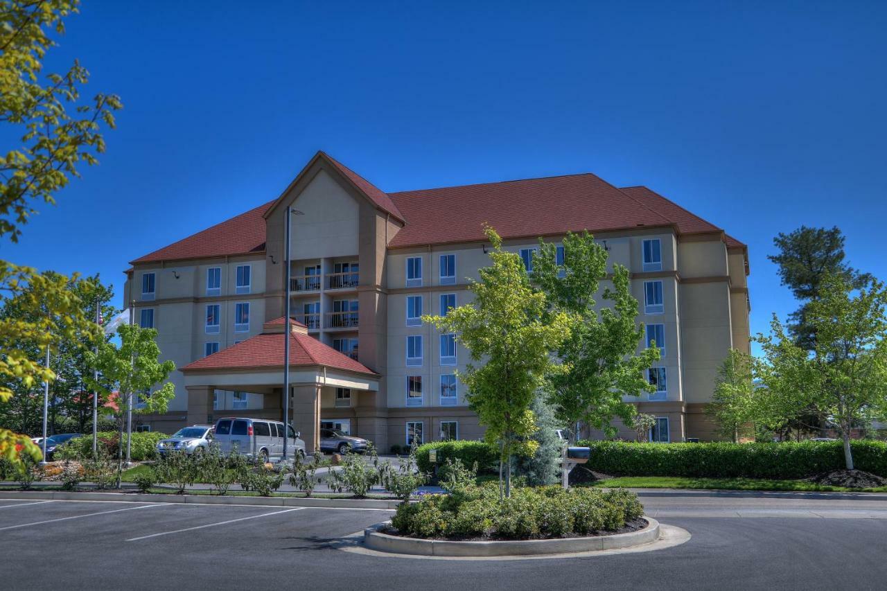 La Quinta By Wyndham Pigeon Forge Hotel Exterior photo